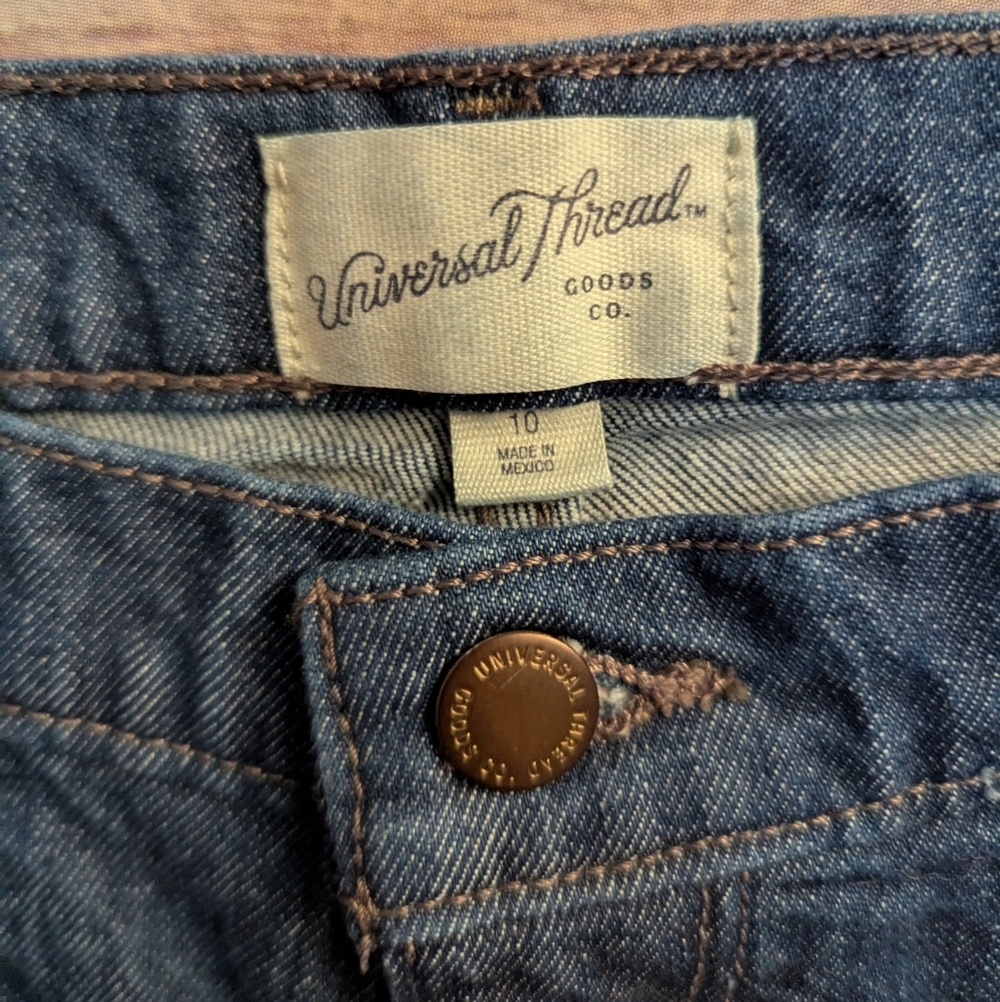 NWOT, Universal Thread Blue Relaxed Jeans Size 10 Inseam 31 - Picture 4 of 5